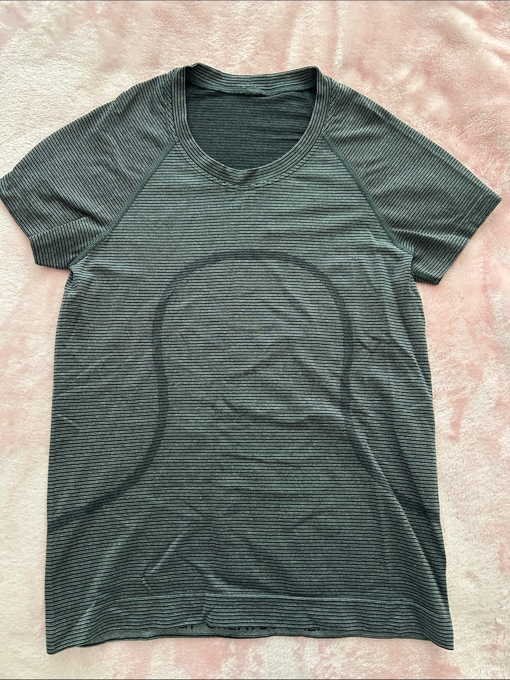 Lululemon Swiftly Tech Short Sleeve Race Length